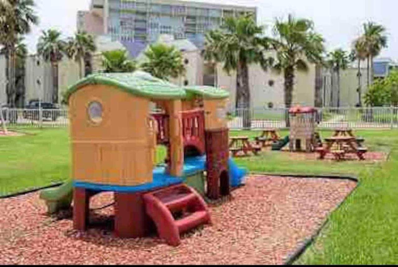 Bahia Mar Solare Tower 6Th Floor Oceanview Condo 3Bd 3Ba W Pools South Padre Island Exterior photo